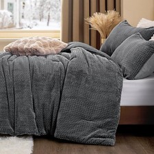 Flannel Fleece Queen Comforter Set Furry Grey Leaves Pattern Faux Fur Bed Set