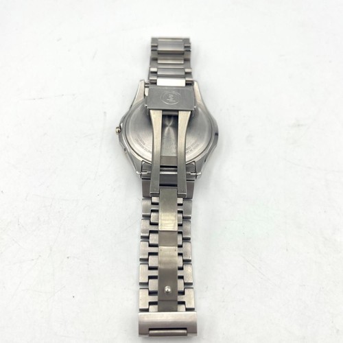 Citizen Exceed H149-T027593 Édition Limitée Eco-Drive Blanc SLV Solaire Montre - Photo 9 sur 10