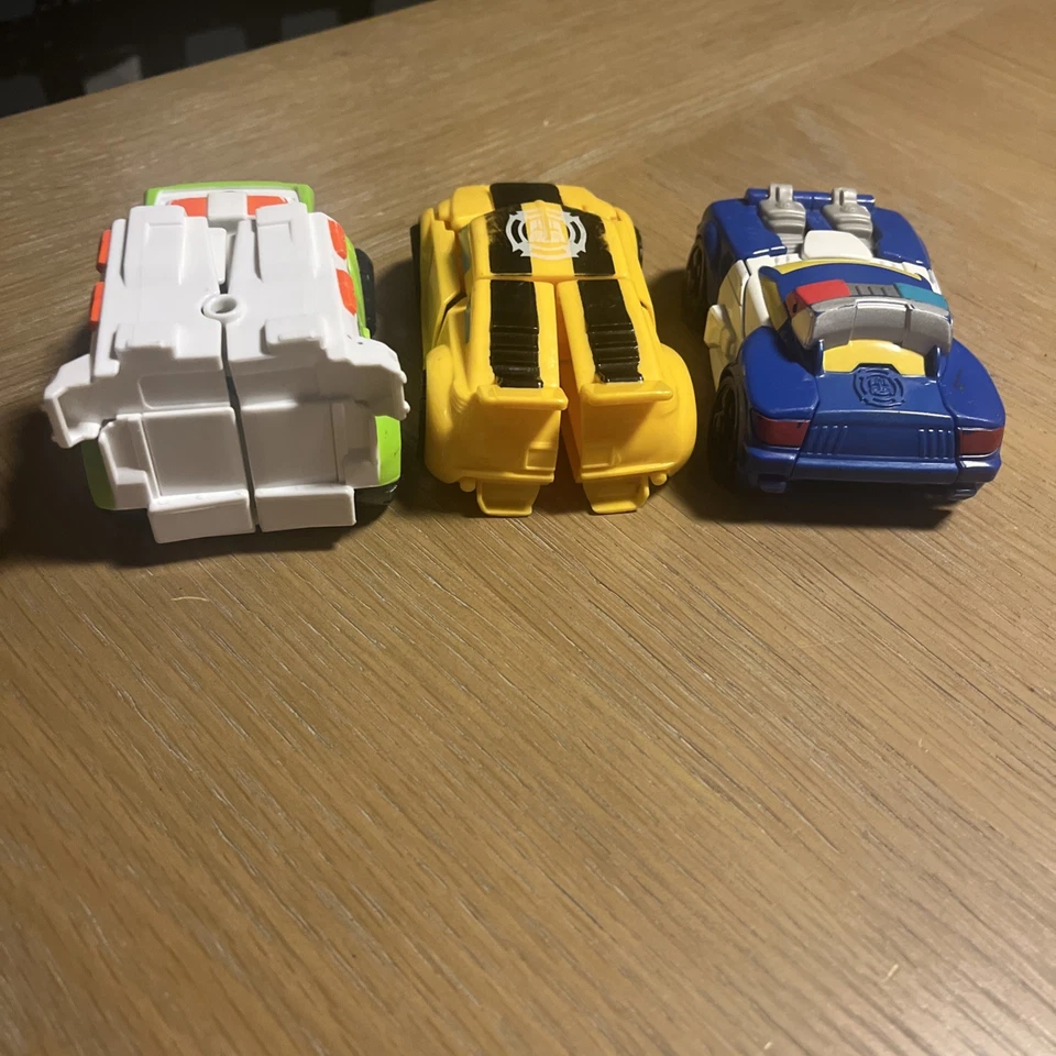 Lot Playskool Heroes Transformers Rescue Bots Bumblebee Chase Medix - Image 3 of 4