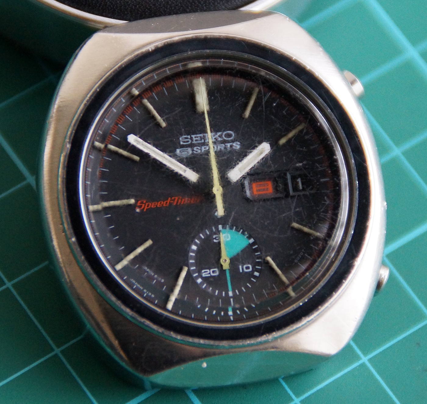 6139-8002 FULLY PHOTO'S SPEED-TIMER SEIKO - SERVICED WITH - - JDM CHRONOGRAPH - vintagewatches.pk