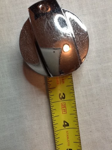 KNOBS BBQ (SET OF SIX) PLASTIC W/ CHROME PLATING (GENTLY USED) 080624F - Picture 4 of 8