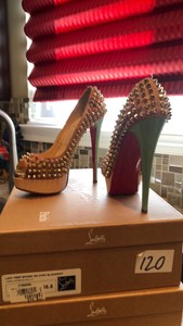 christian louboutin lady peep spikes