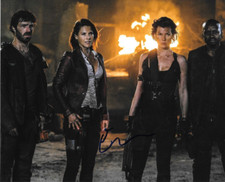 * EOIN MACKIN * signed 8x10 photo * RESIDENT EVIL: THE FINAL CHAPTER * 2 * EOIN MACKIN * signed 8x10 photo * RESIDENT EVIL: THE FINAL CHAPTER * 2