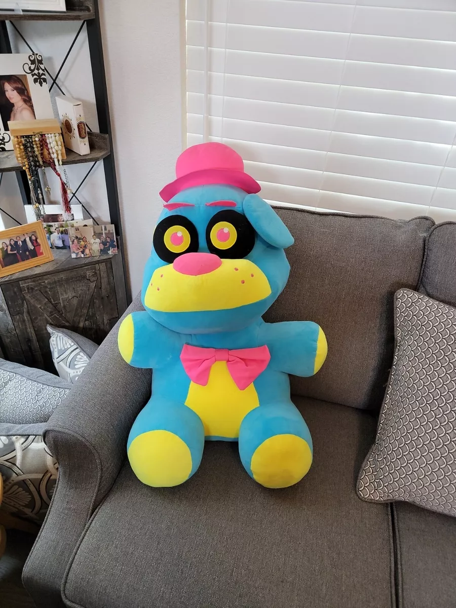 Fnaf blacklight 2025 plushies jumbo