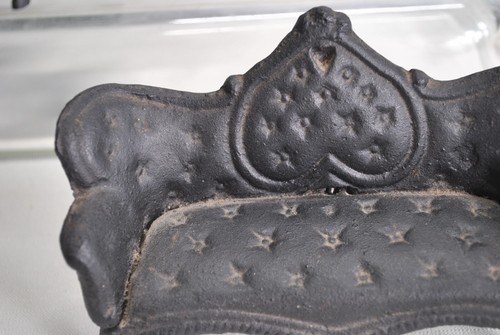 ANTIQUE METAL DOLLHOUSE SOFA COUCH CHAIR & OTTOMAN 3 PIECES - Picture 12 of 19