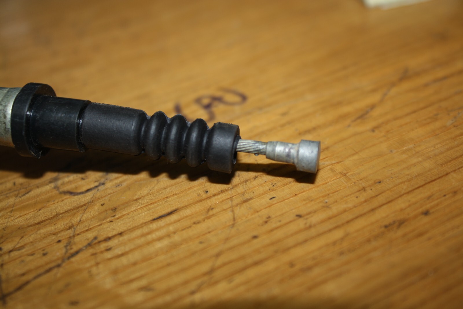 1981 NOS YAMAHA YZ465 YZ465H YZ250 CLUTCH CONTROL CABLE RUBBER 4V4