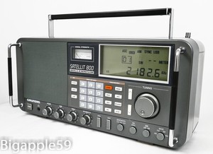 Radio Grundig Satellit 700 AM/FM - Ondes Courtes - Testée Fonctionne - Portugal