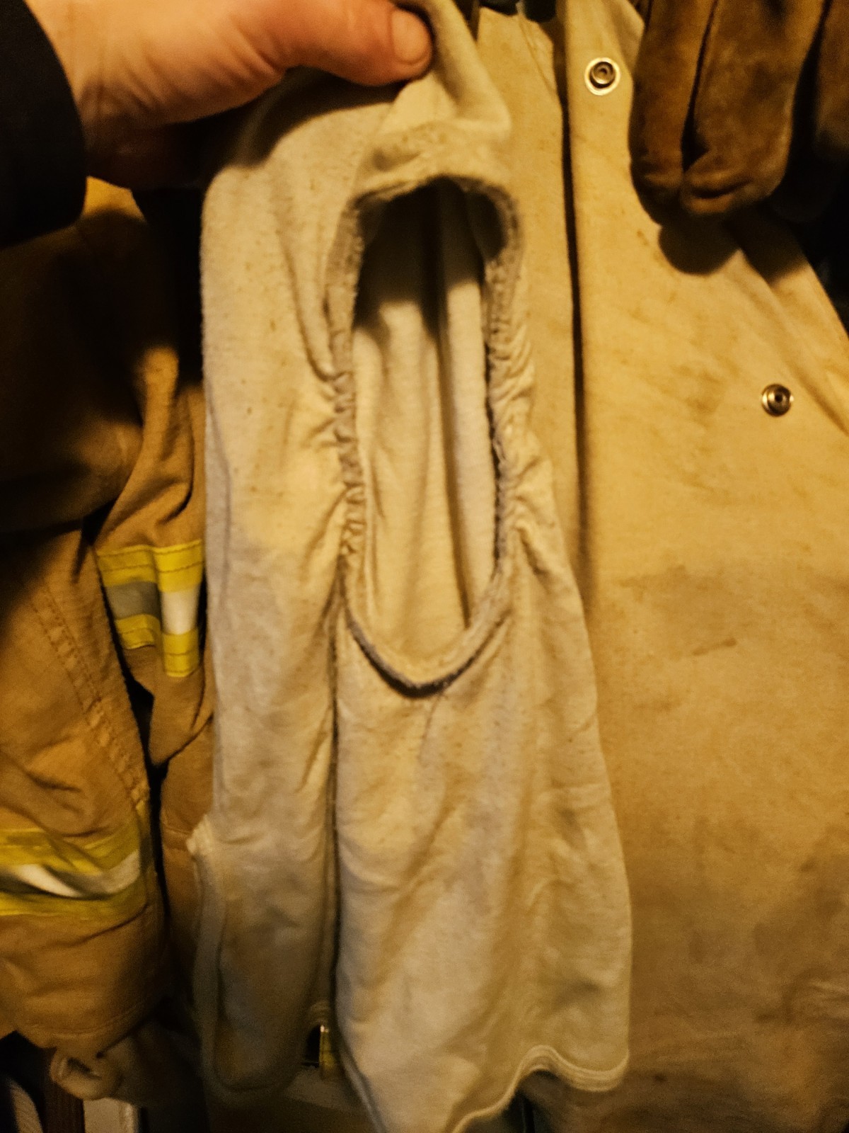 Firefighter Turnout Gear With Fire Shelter, Boots, Gloves Flashmask, Helmet, Bag