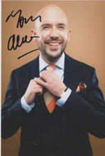 Tom Allen    **HAND SIGNED**   6x4 photo   ~  AUTOGRAPHED