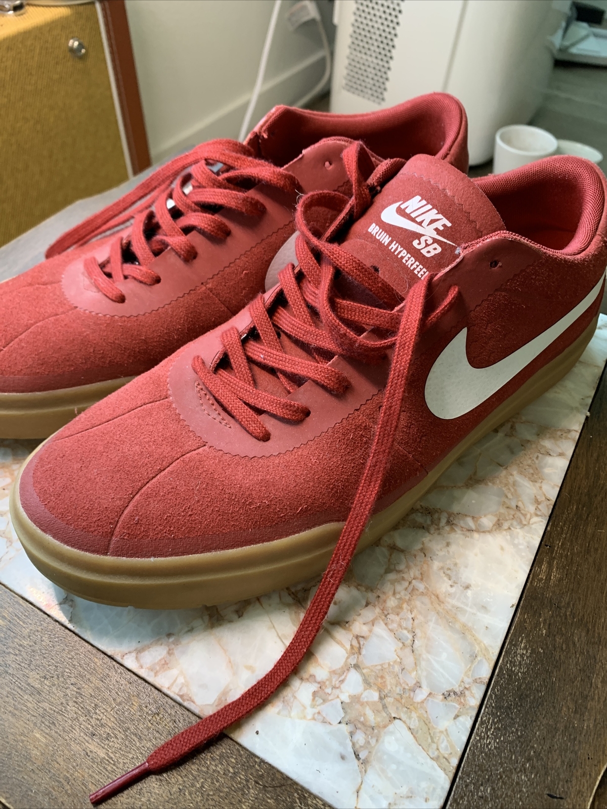 nike sb bruin hyperfeel red