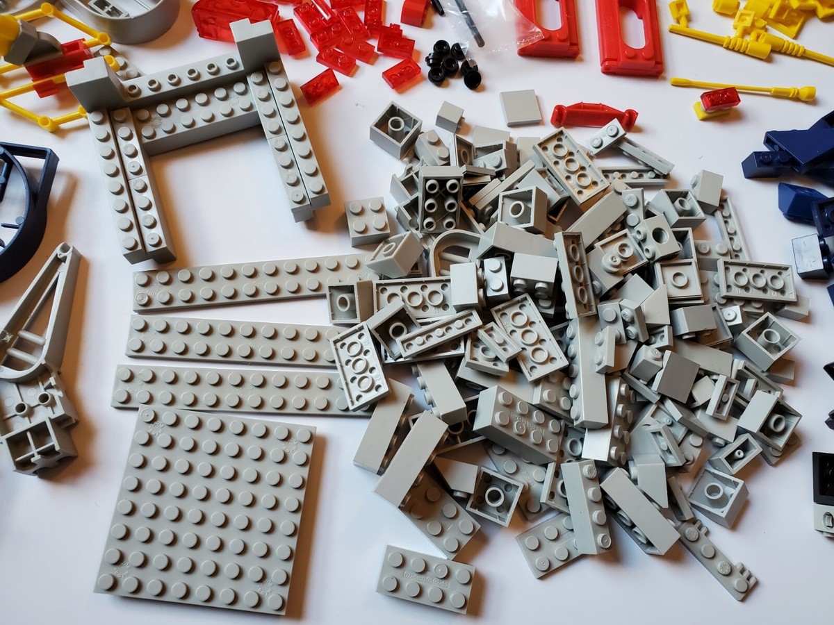 MEGA BLOCKS Planetoids Cyborian Cruiser # 9304 w/ Original