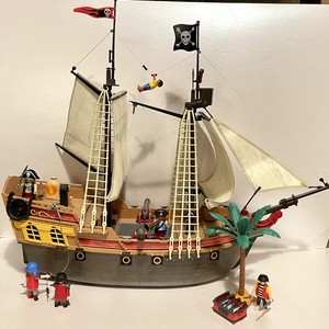 playmobil pirate ship 5135