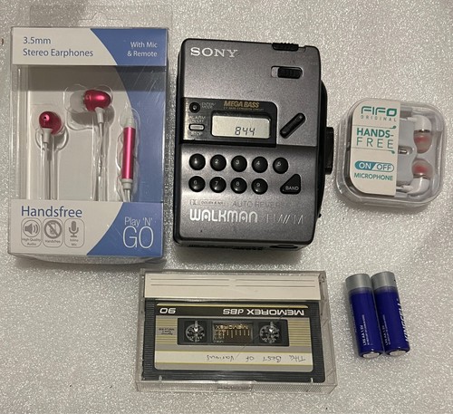 SONY WM-FX43 WALKMAN CASSETTE PLAYER & AM/FM RADIO PERFECT WORKING ORDER. V G C
