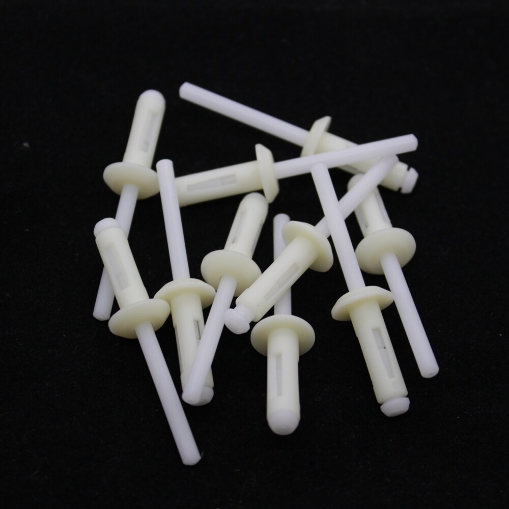 ひとちん　0710 BMW Fillister Head Screw - Genuine BMW 07147118369 | ZNM Performance