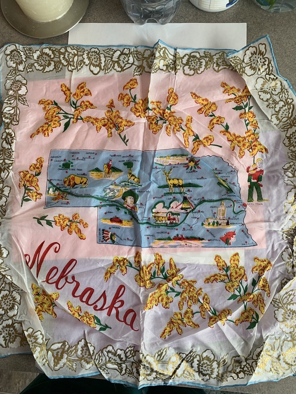 Nebraska State Souvenir SCARF Handkerchief Vintage OLD OREGON TRAIL BUFFALO BILL