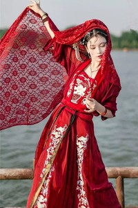 traditional chinese wedding attire