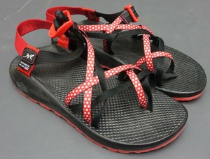 womens chacos size 10