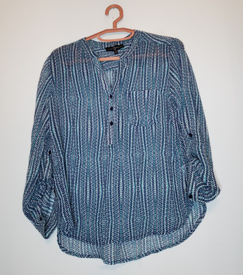 Fred David Womens Petite M PM Blouse Roll Tab Sleeve Blue Geometric Sheer Office