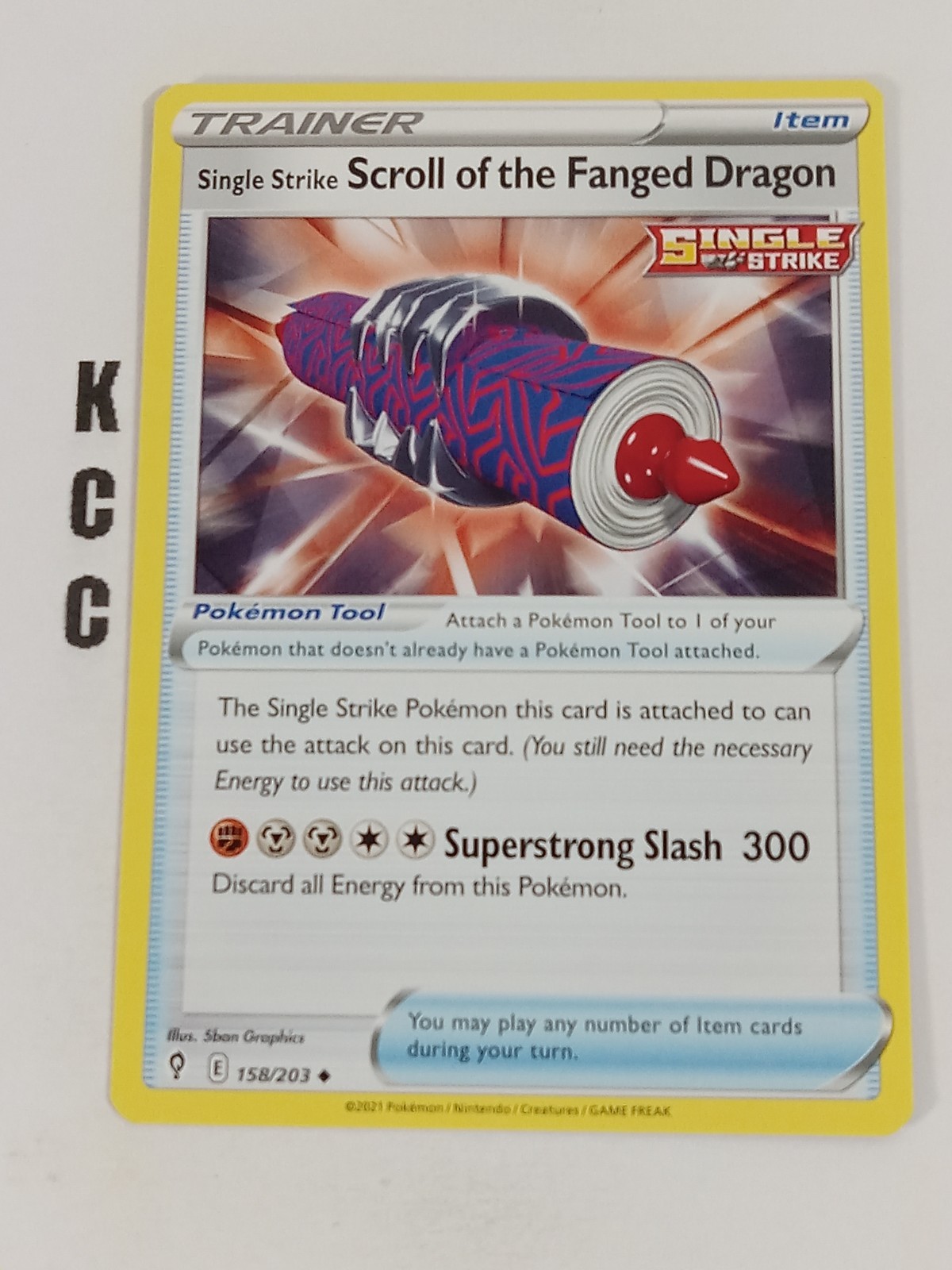 SS Scroll of the Fanged Dragon 158/203 Regular Evolving Skies Pokemon TCG