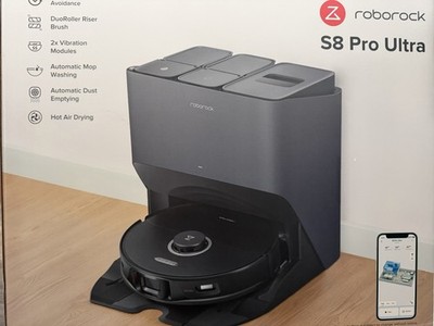 Roborock - S8 Pro Ultra Wi-Fi Robot Vacuum & Mop with RockDock Ultra - Black