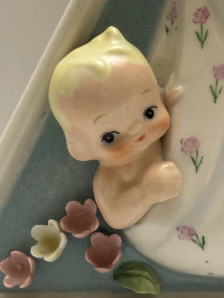 Vintage Shafford Japan Baby Wall Pocket Planter Floral Nursery Vase w/ Label - Image 2 of 4