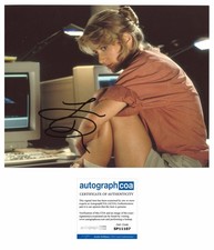 Laura Dern “Jurassic Park” AUTOGRAPH ‘Ellie Sattler’ Signed 10x8 Photo ACOA