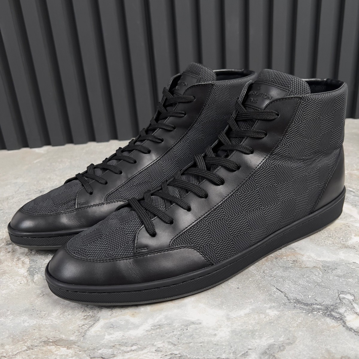 Louis Vuitton Offshore Damier Graphite Check Black Sneakers 8.5 LV or 9.5 US Louis Vuitton Black Damier Graphite Canvas and Leather  main image 4
