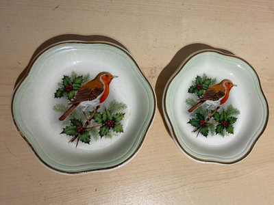 2 x Red Robin Royal Worcester Vintage Porzellan kleine Butter Schmuck Teller