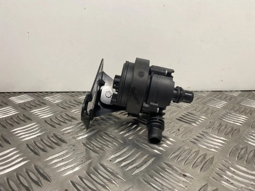 BMW X5 F15, F85 Zirkulationswassermotor 7643949 2.00 27594000