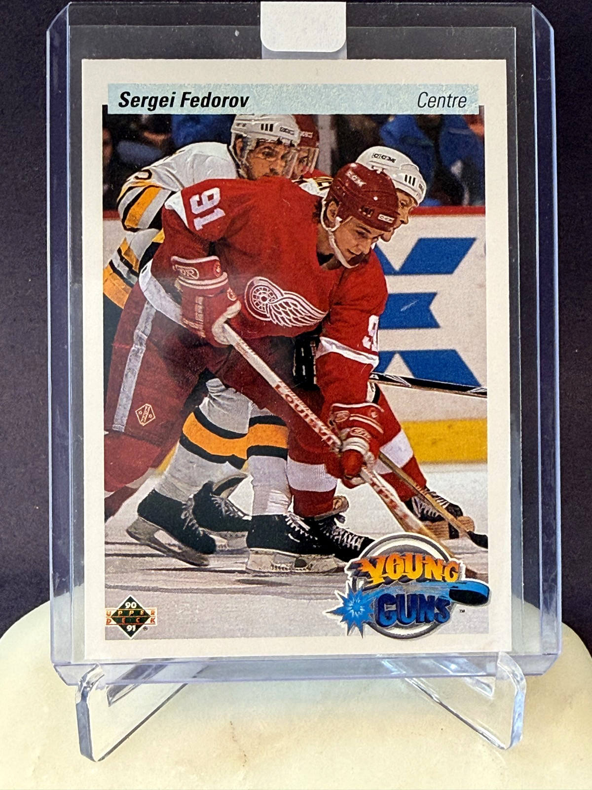 1990-91 Upper Deck - Young Guns Sergei Fedorov #525 (RC)