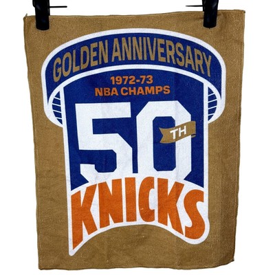 Vintage AA MILLS GOLDEN ANNIVERSARY NY KNICK 72-23 CHAMPIONSHIP FACE TOWEL
