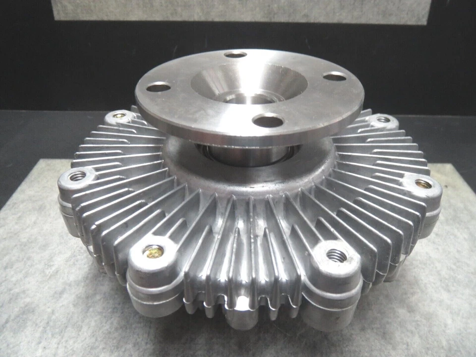 Embrague ventilador refrigeración para 84-87 Toyota Corolla Sport 4AC Hecho en Japón ¡Envío rápido! Foto 2 de 4