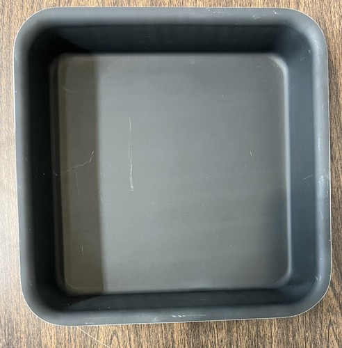 Miracle Maid USA 9" Square Cake Baking Pan Very Nice - Picture 2 of 6