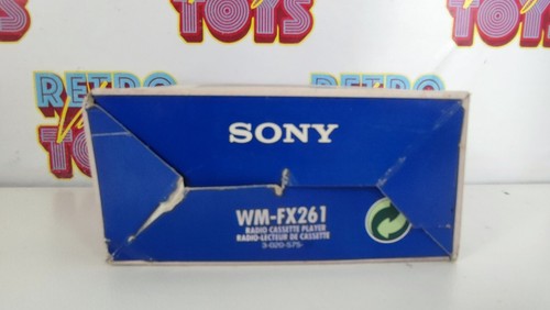 WM-FX261 SONY WALKMAN NEW VINTAGE PERSONAL CASSETTE TAPE PLAYER RADIO DEADSTOCK - Picture 4 of 5