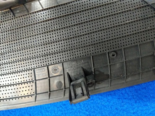 2008-2015 Audi R8 left driver oem lower speaker grill cover trim oem - Picture 3 of 4