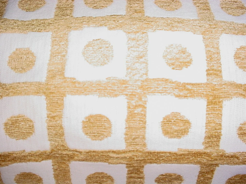 Tela de tapicería de chenilla 8-3/4 Brunschwig & Fils BF10053 a cuadros dorados crema Foto 3 de 4