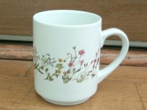 Floral ceramic coffee tea mug - heat resistant