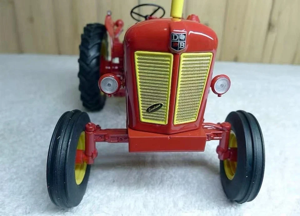 UH 4997 1:16 David Brown 950 Tractor Model - Brand New Alloy - Image 4 of 4