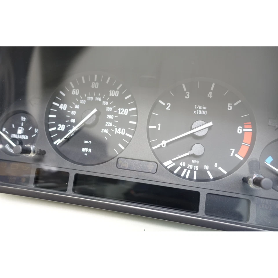 Cuadro de instrumentos velocímetro velocímetro BMW E39 540i M62TU V8 1997-1999 1997-1999 dañado Foto 4 de 4