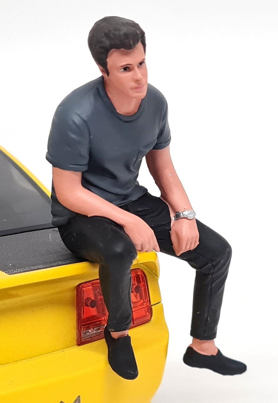 American Diorama 1/18 Man Sitting Polyresin figure model car scene