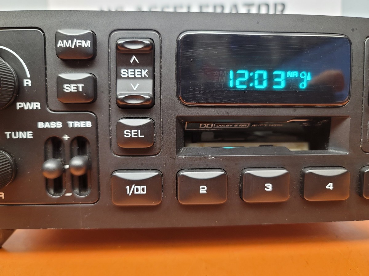 Poste Radio Cassette Fiat Bravo D'occasion - Non Testé - Dans Son Jus