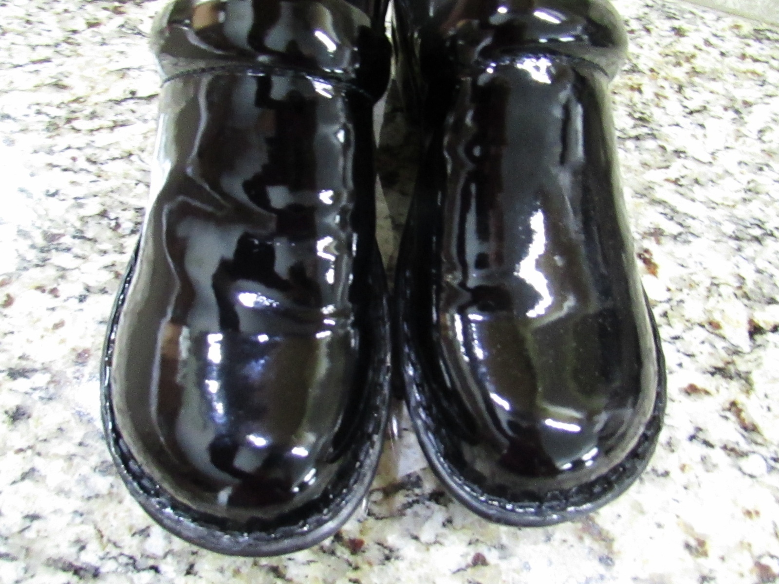 NEW BORN B.O.C PEGGY Schuhe BLACK PATENT SLIP ON CLOG Schuhe PEGGY Damenschuhe 7 BLACK FREE SHIP adcbfa NEW BORN B.O.C PEGGY Schuhe BLACK PATENT SLIP ON CLOG Schuhe PEGGY Damenschuhe 7 BLACK FREE SHIP adcbfa