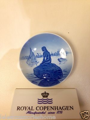 Assiette Langelinie Royal Copenhagen - Porcelaine Bleue - Collection