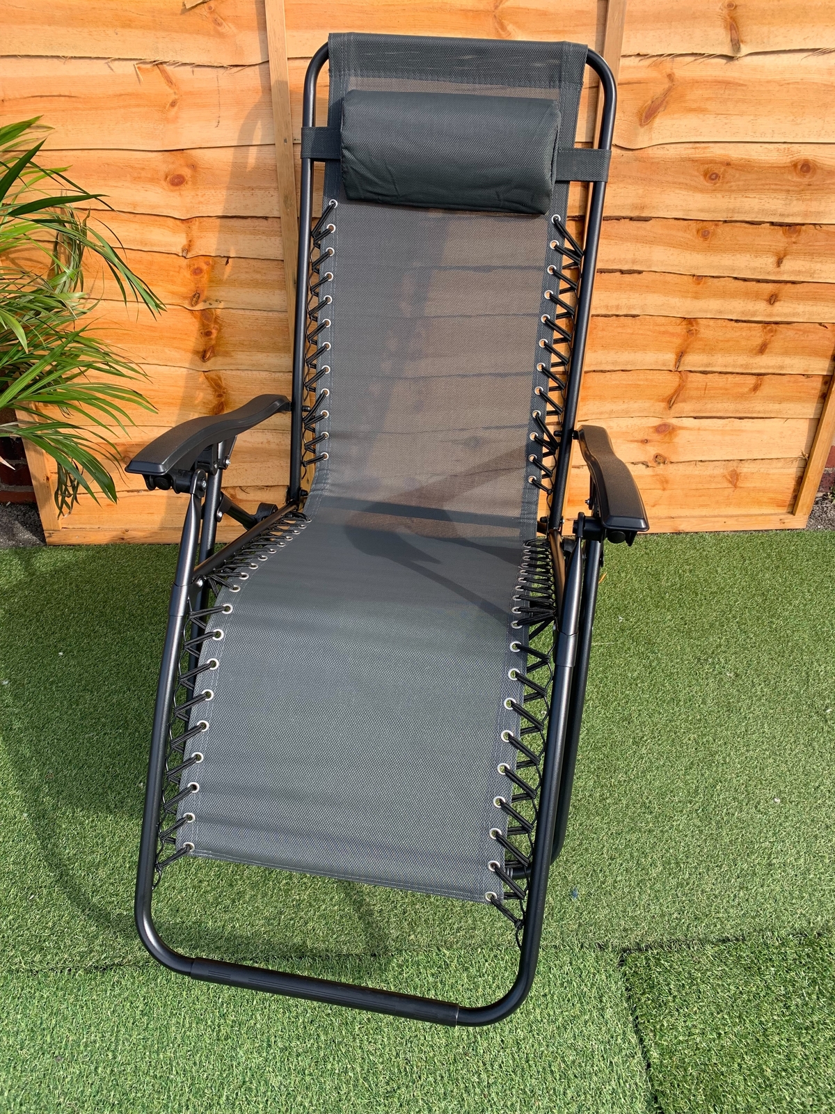 Grey Zero Gravity Garden Chair Relaxer Lounger & Head Rest Pillow