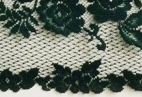 Lace Table Runner Hunter Green Victorian Rose 14.5" x 44" Livingroom Bedroom - Picture 3 of 5