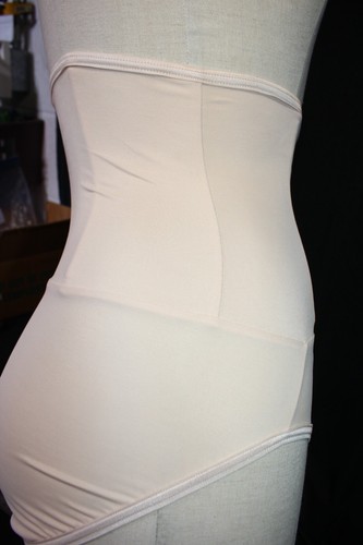 Flexees M Long Line Girdle Shaper Nude 3918 Underwonder Bauchformer Slip Neu ohne Etikett - Bild 7 von 11