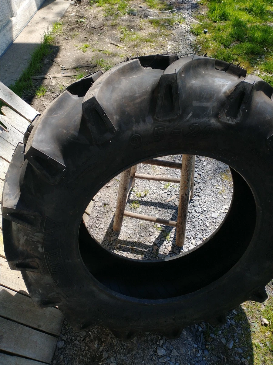 Z1443 Goodyear Tractor Tire Pickett Auction Service