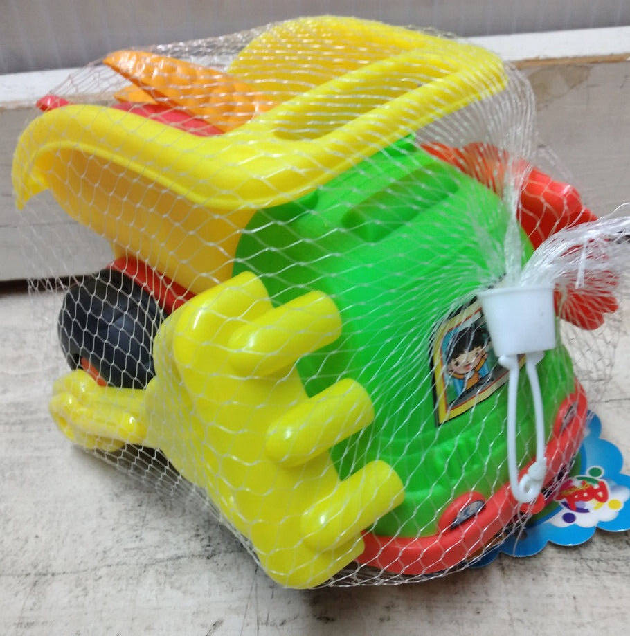 CAMION CON ACCESSORI MARE