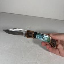 Wilcor Outdoors Wolf Stainless Steel Lockback Folding Pocket Knife