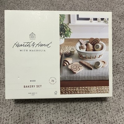 Toy Baked Goods Bread Basket Bakery Set Hearth & Hand with Magnolia Wooden